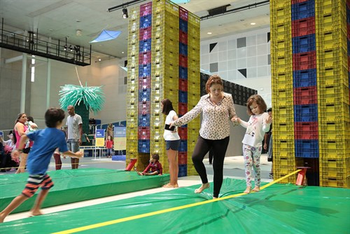 40079828395_5420247636_z